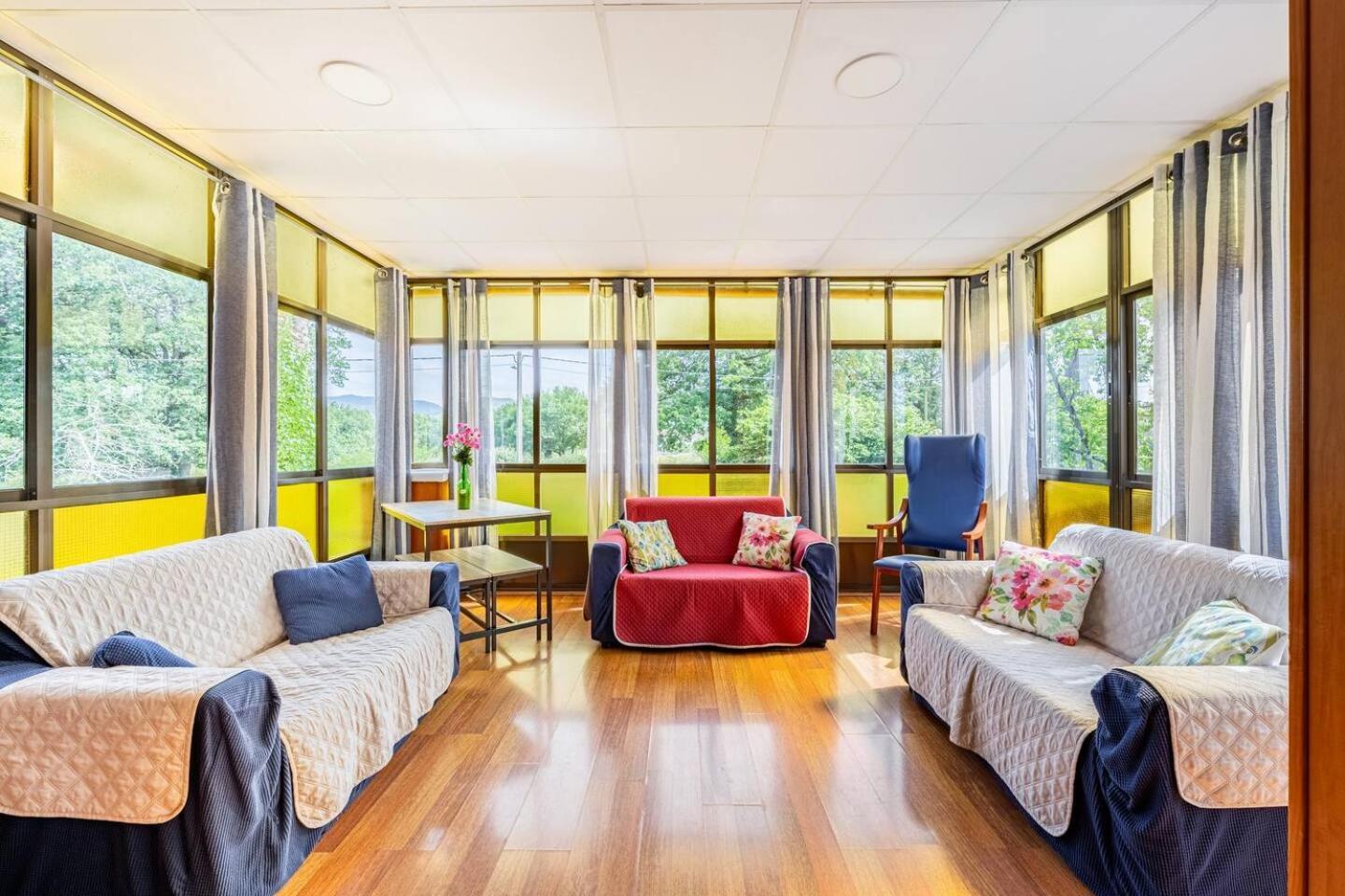 Family House Gijon Villa ภายนอก รูปภาพ