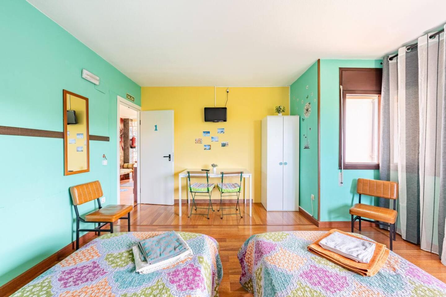 Family House Gijon Villa ภายนอก รูปภาพ