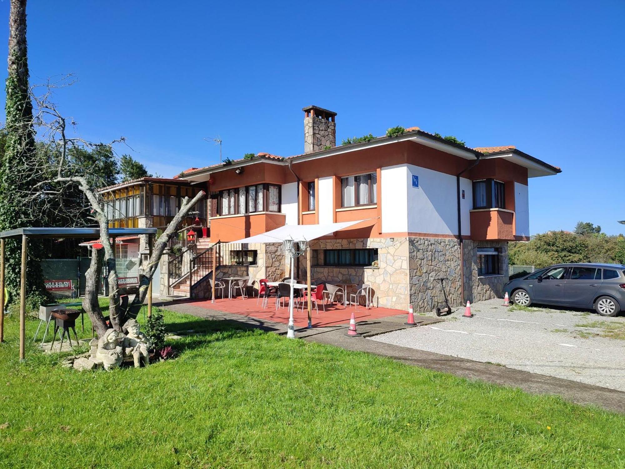 Family House Gijon Villa ภายนอก รูปภาพ