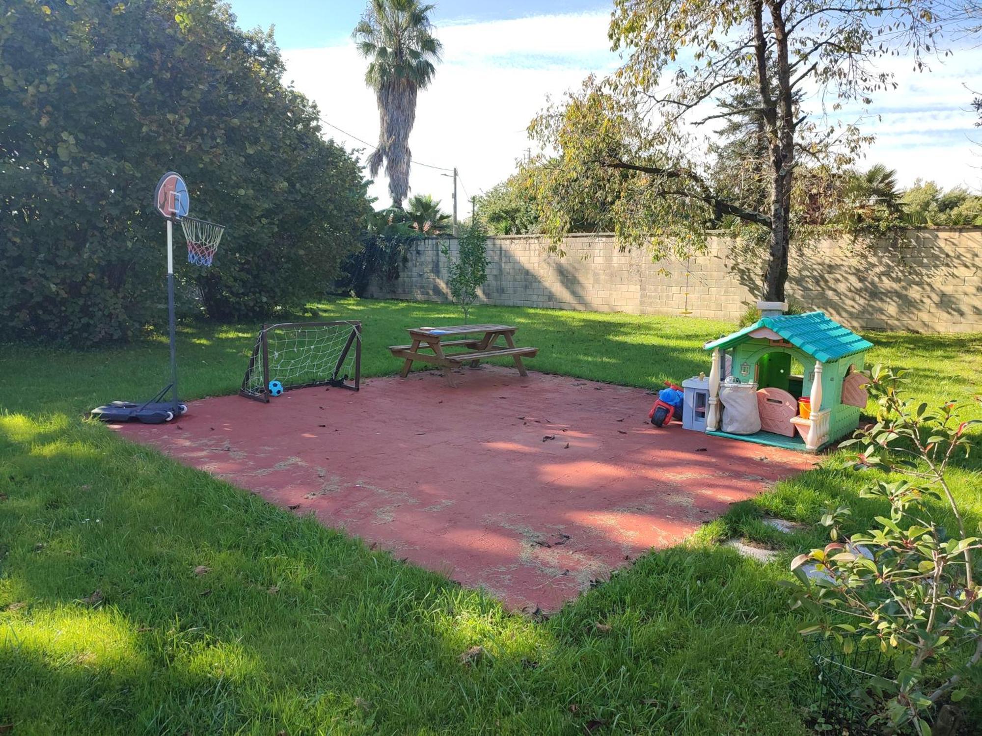 Family House Gijon Villa ภายนอก รูปภาพ