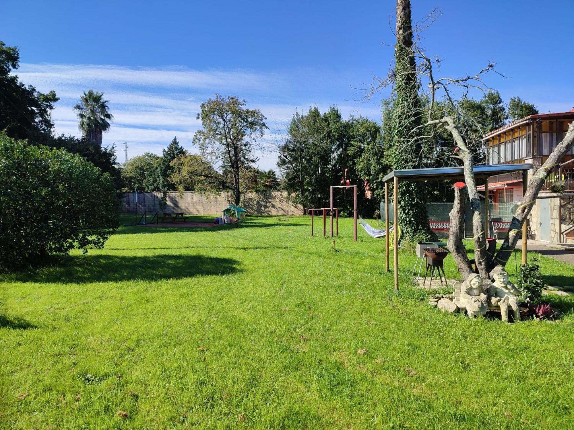 Family House Gijon Villa ภายนอก รูปภาพ